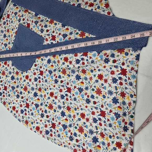 Vintage Vibe Apron With Tie Waist And Pocket Floral Print Apron - Picture 5 of 5